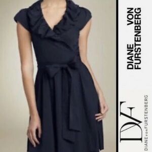 DIANE von FURSTENBERG Bethania
Wrap Dress